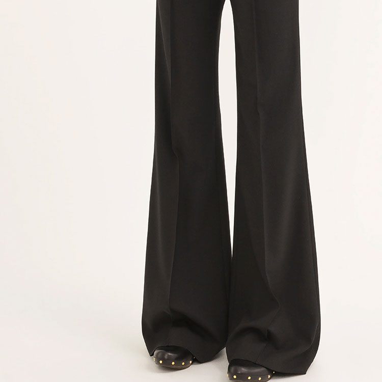 Sizing (W) Chloe FW24 Seluar Flare Pinggang Rendah dengan Poket Hitam Kasual Trendy CH24APA44062-001