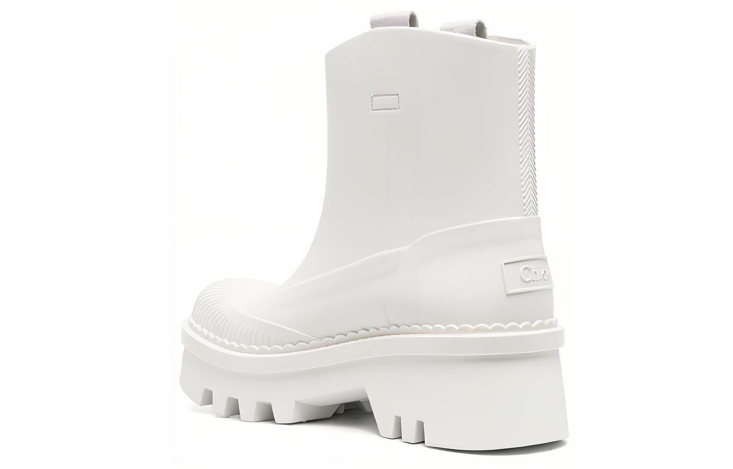 Shop (W) Chloe But Kulit Slip-On 'Putih' C23A904FP101