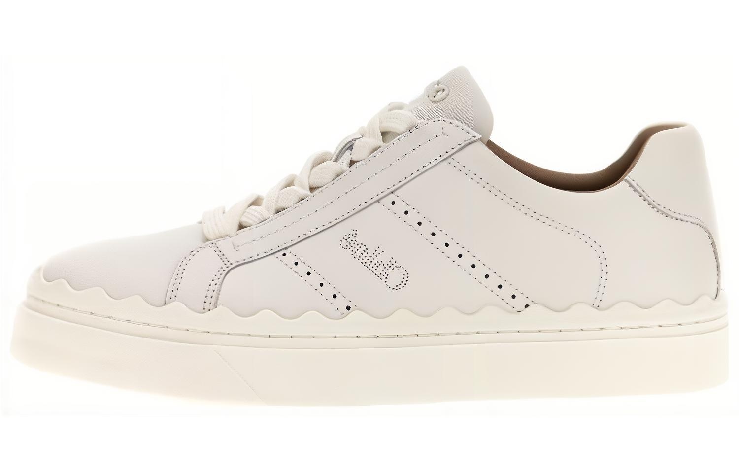 Buy (W) クロエ　白革ローカットスニーカー CHC23W953GQ101