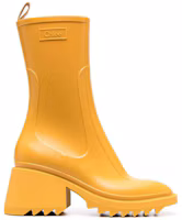 Order (W) Chloe But Getah Slip-On 'Kuning' CHC22A239Z2770
