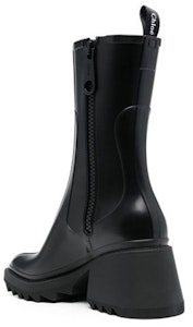 (W) Boot Tumit Chunky Slip-On Getah Chloe 'Hitam' CHC22A239Z2001 Lookbook (W) Boot Tumit Chunky Slip-On Getah Chloe 'Hitam' CHC22A239Z2001