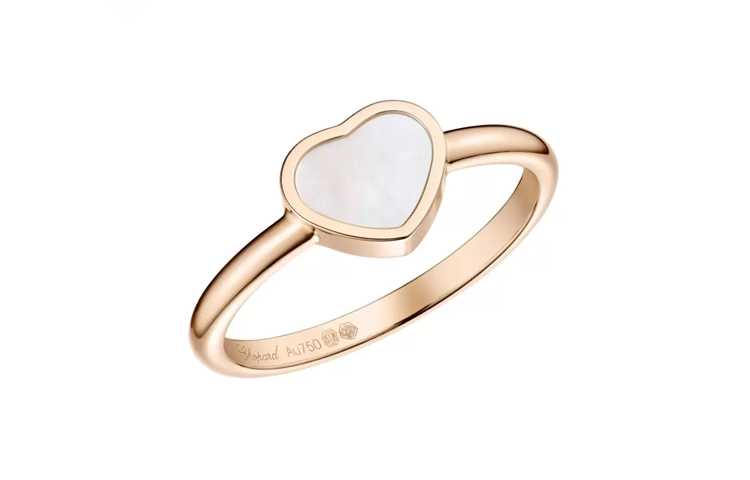 (Women) Chopard Gold Heart Ring for Women - Elegant and Stylish Design 82A086-5310