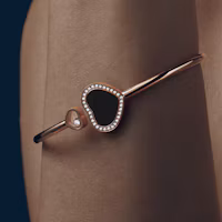 Purchase (Women) Chopard Happy Hearts 18K Rose Gold Diamond Onyx Bracelet for Women - Rose Gold. 85A074-5200