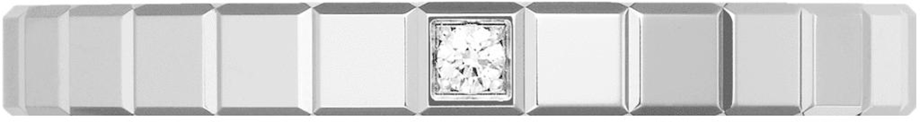 (W) 萧邦ICE CUBE系列女士极简银戒指 827702-1229 Lookbook (W) 萧邦ICE CUBE系列女士极简银戒指 827702-1229