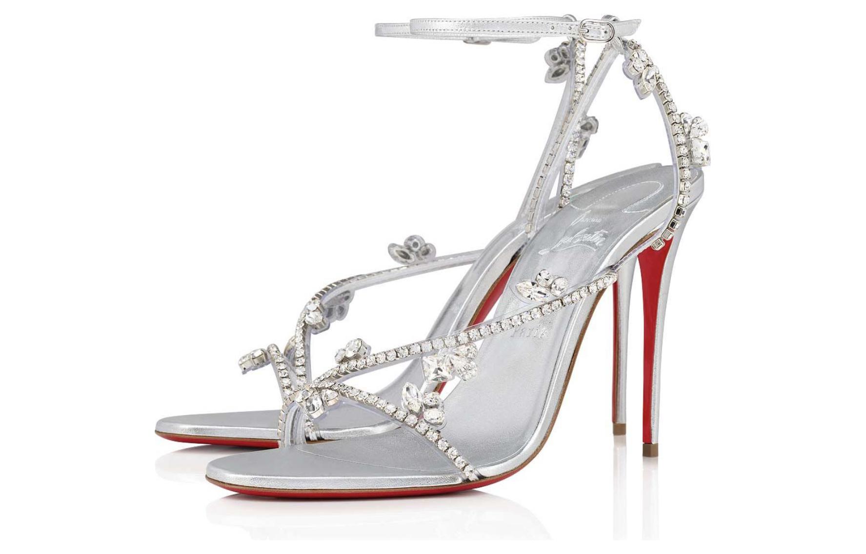 Lookbook (W) Sandalia de Tacón Christian Louboutin CL con Hebilla y Correa Tobillera 'Plata' 3220344S211