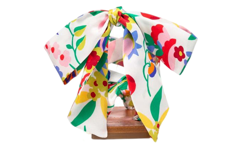 Lookbook (W) Christian Louboutin Sandal 'Satin Motif Bunga Putih' 1221360M024