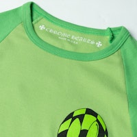 (W) Chrome Hearts FW22 Camiseta Manga Larga Verde con Estampado Graffiti Raglán CH-202302454 Purchase (W) Chrome Hearts FW22 Camiseta Manga Larga Verde con Estampado Graffiti Raglán CH-202302454