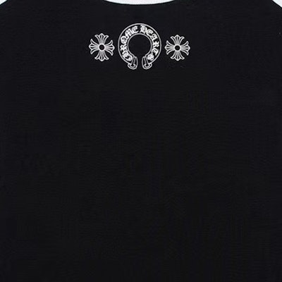 (W) Chrome Hearts FW23 Camiseta Negra sin Mangas con Logo e Impresión en Sánscrito. CH-2023055075 Purchase (W) Chrome Hearts FW23 Camiseta Negra sin Mangas con Logo e Impresión en Sánscrito. CH-2023055075