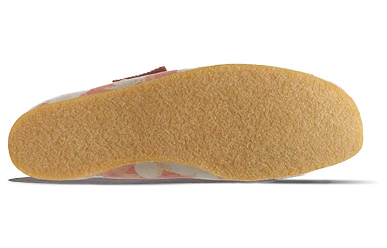 Shop (W) 클락스 오리지널 왈라비 핑크 플로럴 부츠 26166096