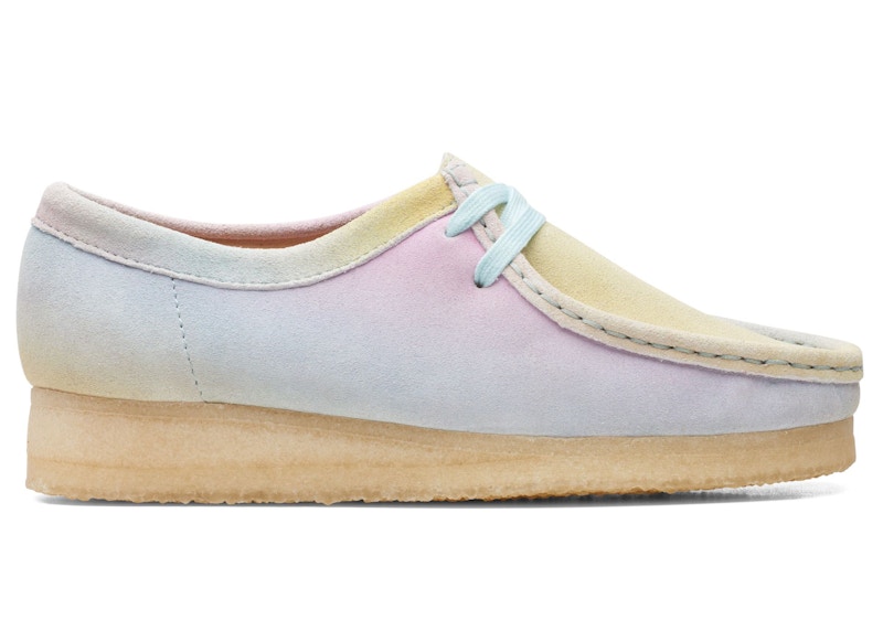 (Women) Clarks Originals Wallabee White Blue 26165563