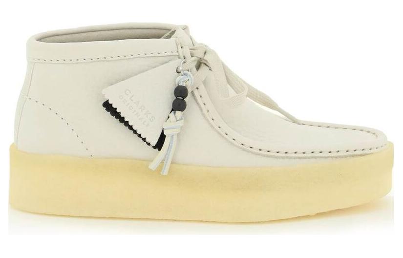 Order (W) クラークス ワラビー カップ ブーツ ''ホワイト ヌバック'' 26168988