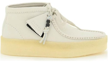 (W) クラークス ワラビー カップ ブーツ ''ホワイト ヌバック'' 26168988 Order (W) クラークス ワラビー カップ ブーツ ''ホワイト ヌバック'' 26168988