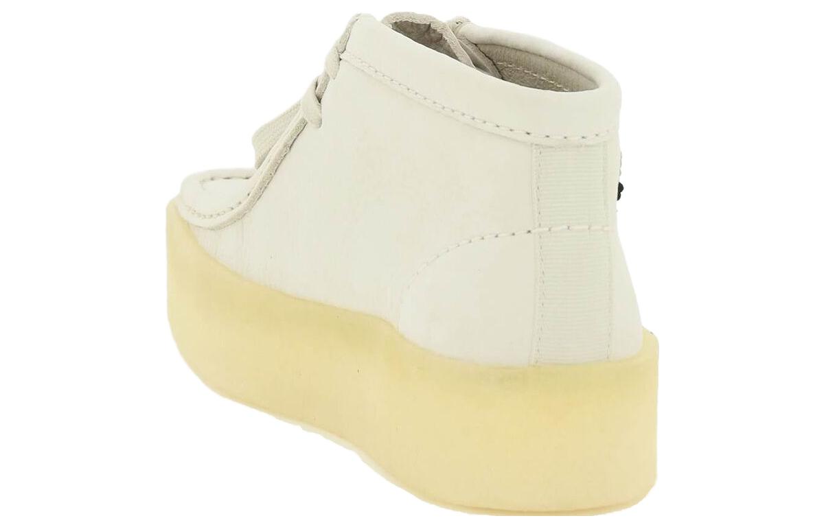 Lookbook (W) クラークス ワラビー カップ ブーツ ''ホワイト ヌバック'' 26168988