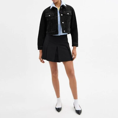 (W) COACH Jaket Hitam Floral Lengan Panjang dengan Kancing Satu. CY636-BLK Lookbook (W) COACH Jaket Hitam Floral Lengan Panjang dengan Kancing Satu. CY636-BLK