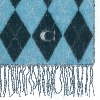 (W) 코치 블루 다이아몬드 프린트 니트 스카프. CE486QWP Shop (W) 코치 블루 다이아몬드 프린트 니트 스카프. CE486QWP