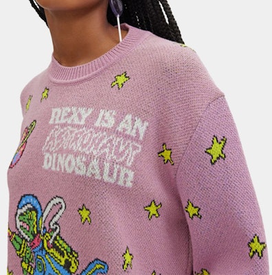 (W) COACH Cosmic Letter Sweater Rajutan Ungu Bordir. CJ305-PUP Purchase (W) COACH Cosmic Letter Sweater Rajutan Ungu Bordir. CJ305-PUP