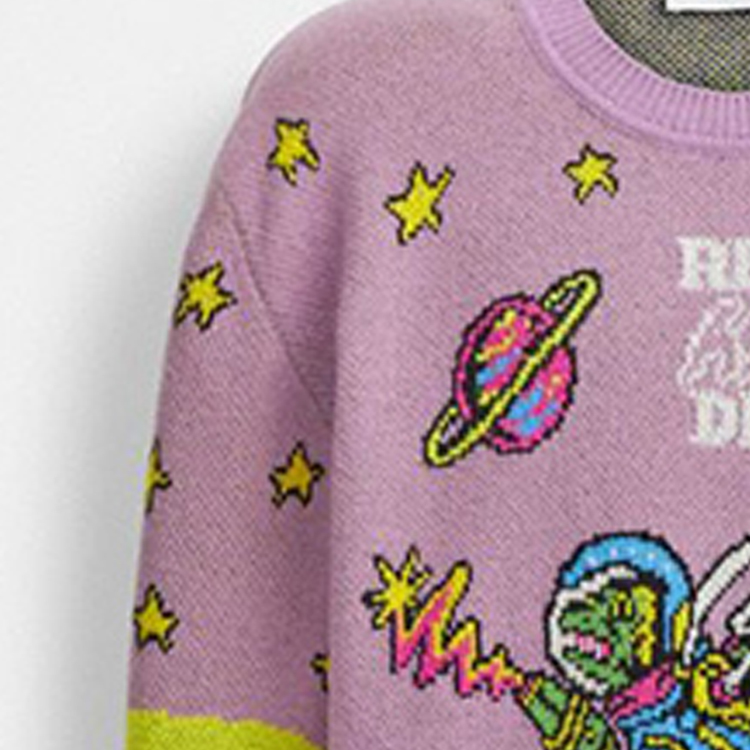 Details for (W) COACH 宇宙字母刺繡針織毛衣 紫色 CJ305-PUP