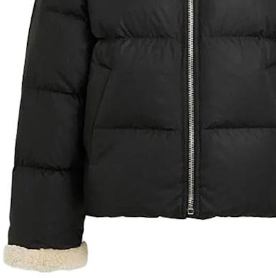 (W) 蔻驰 2023秋冬款黑色长袖拉链羽绒外套。 CL327-BLK Sizing (W) 蔻驰 2023秋冬款黑色长袖拉链羽绒外套。 CL327-BLK