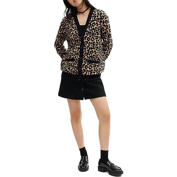 Lookbook (W) COACH 豹纹印花休闲卡其色长袖针织开衫. CM789-TAM