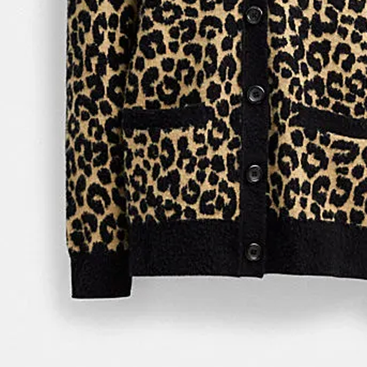 Details for (W) COACH 豹纹印花休闲卡其色长袖针织开衫. CM789-TAM