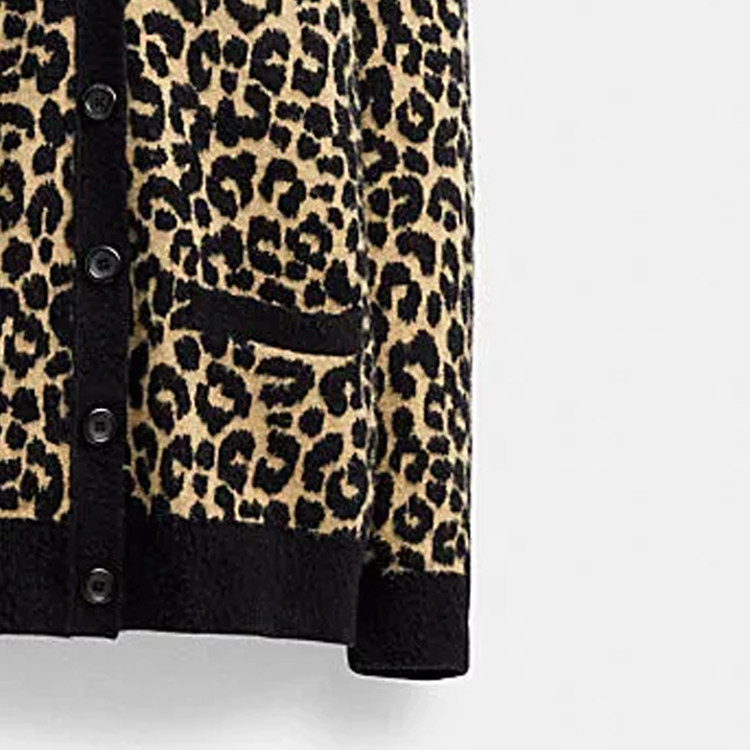 Sizing (W) COACH 豹纹印花休闲卡其色长袖针织开衫. CM789-TAM