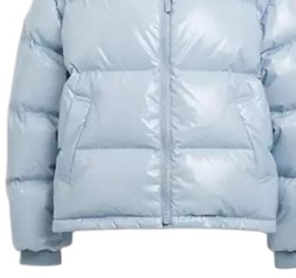 (Women) COACH Light Blue Puffer Jacket with Zipper and Collar. CM607-LBL Sizing (Women) COACH Light Blue Puffer Jacket with Zipper and Collar. CM607-LBL