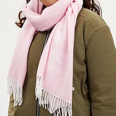 (W) COACH Syal Rajut Besar Motif Kereta Warna Pink. CK714CRR Lookbook (W) COACH Syal Rajut Besar Motif Kereta Warna Pink. CK714CRR