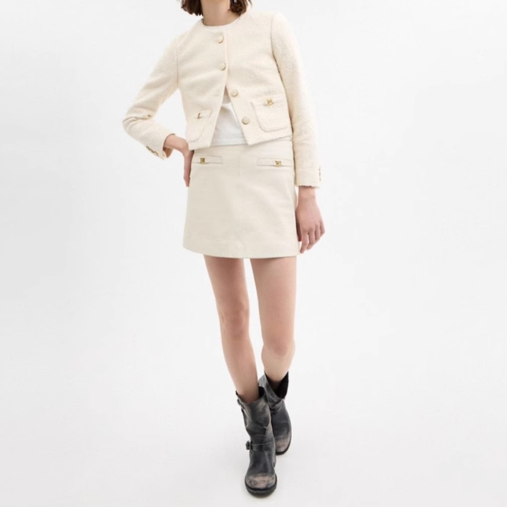 Lookbook (Women) COACH  Short Tweed Jacket Long-Sleeve Crewneck Off-White CBT08-CRM