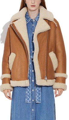 (W) CHAQUETA PILOTO COLOR SÓLIDO COACH FW22 CASUAL. CE398-NA-IY Lookbook (W) CHAQUETA PILOTO COLOR SÓLIDO COACH FW22 CASUAL. CE398-NA-IY