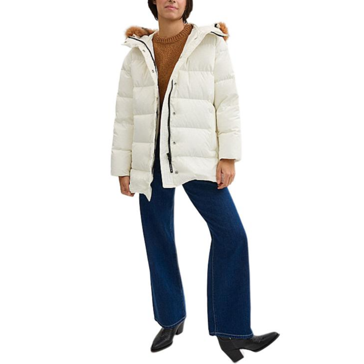 Lookbook (Women) COACH FW24  White Hooded Down Jacket with Removable Fur Trim CV301-CRM
