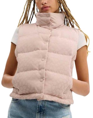 (W) COACH FW25 Jaket Down Zip Berlapis Warna Solid CCA30-QTZ Lookbook (W) COACH FW25 Jaket Down Zip Berlapis Warna Solid CCA30-QTZ