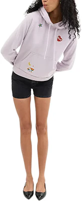 (W) Sudadera Coach Slim Fit Lila Claro con Diseño de Parche SS24. CX169-OCB Lookbook (W) Sudadera Coach Slim Fit Lila Claro con Diseño de Parche SS24. CX169-OCB