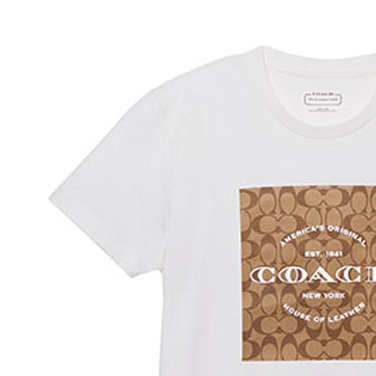 Sizing (W) COACH SS23 Kaos Putih Lengan Pendek Crewneck dengan Logo Print. C8775-WHT