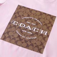 Shop (W) COACH SS23 粉紅標誌印花圓領T恤。 C8775-LPK