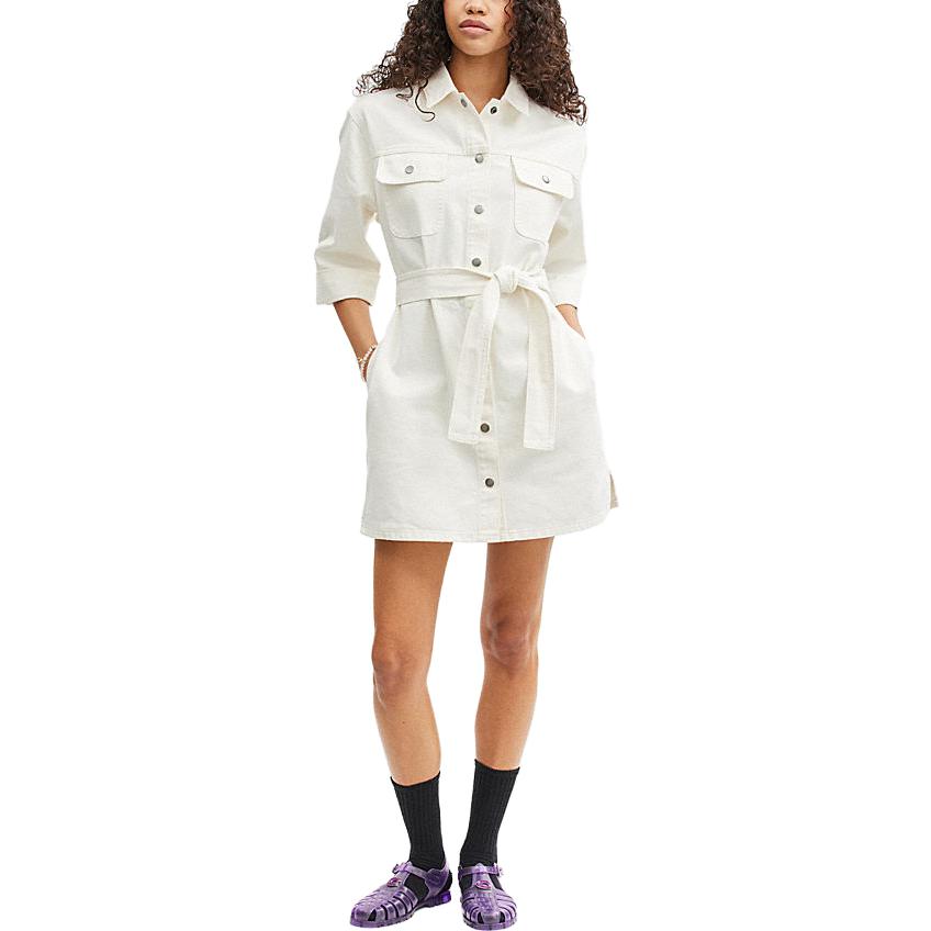 Lookbook (W) COACH SS23 Gaun Lengan Pendek Denim Putih. CI395-WHT