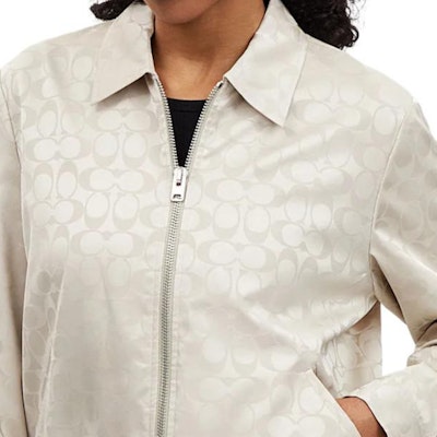 (W) COACH SS24 Chaqueta Beige con Cremallera y Manga Larga Estampado Logo. CT394-TXC Purchase (W) COACH SS24 Chaqueta Beige con Cremallera y Manga Larga Estampado Logo. CT394-TXC