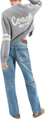 (W) 蔻驰 SS24 灰色V领logo刺绣开襟针织开衫. CT061-NZ2 Shop (W) 蔻驰 SS24 灰色V领logo刺绣开襟针织开衫. CT061-NZ2