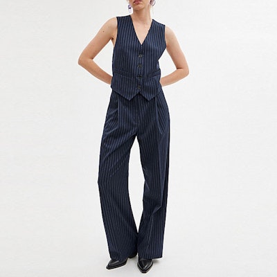 (W) コーチ SS24 ストライプ プリーツ ワイドレッグパンツ ネイビーブルー CN484-NVWT Lookbook (W) コーチ SS24 ストライプ プリーツ ワイドレッグパンツ ネイビーブルー CN484-NVWT