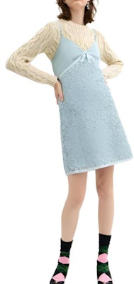 (W) COACH SS25 Dress Biru Muda V-Leher Renda dengan Reben Hiasan. CZ626-LBL Shop (W) COACH SS25 Dress Biru Muda V-Leher Renda dengan Reben Hiasan. CZ626-LBL