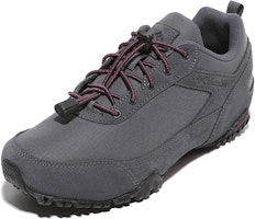 哥倫比亞 反絨皮耐磨休閒徒步戶外功能鞋 女款 灰色 Lookbook 哥倫比亞 反絨皮耐磨休閒徒步戶外功能鞋 女款 灰色