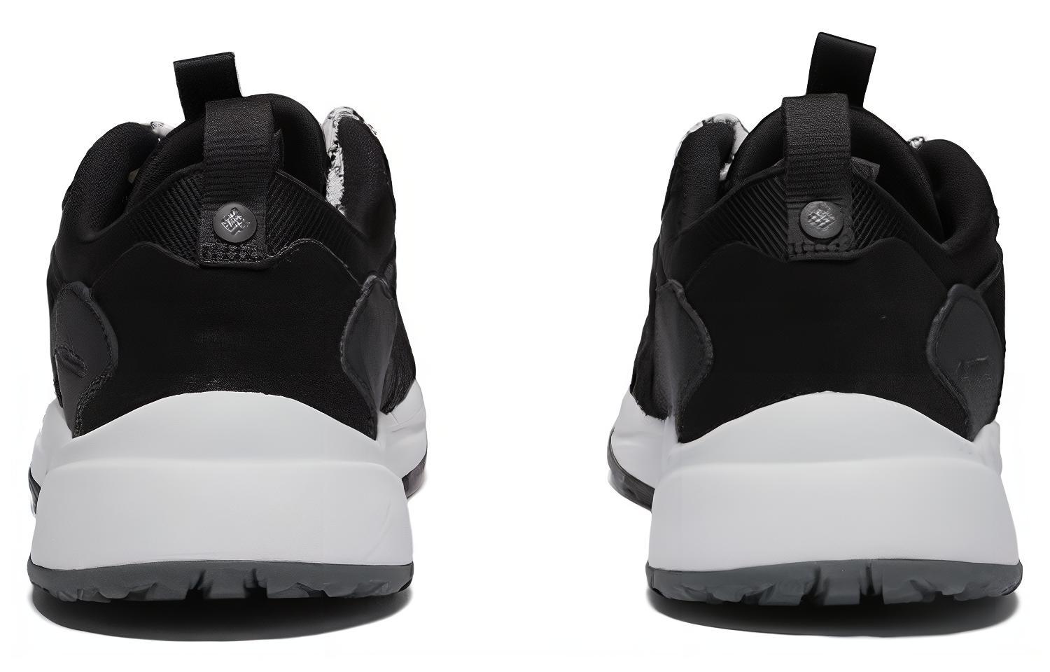 Lookbook (W) Columbia 低帮“黑色户外”鞋 BL0078-010