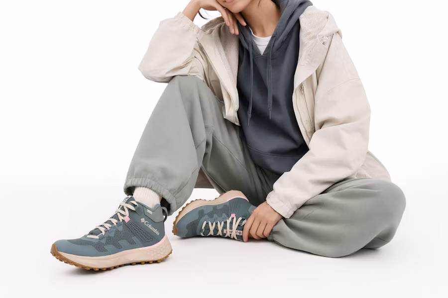 Columbia哥倫比亞 舒適百搭 耐磨減震 中幫 戶外功能鞋 女款 灰綠色 Order Columbia哥倫比亞 舒適百搭 耐磨減震 中幫 戶外功能鞋 女款 灰綠色
