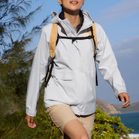 Shop (W) Columbia 銀色防水連帽夾克 防風外套 SS24 XR5387-043