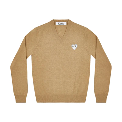(Women) Comme Des Garçons CDG Play Beige Heart Patch V-Neck Knit Pullover Sweater. AZ-N063-051-2