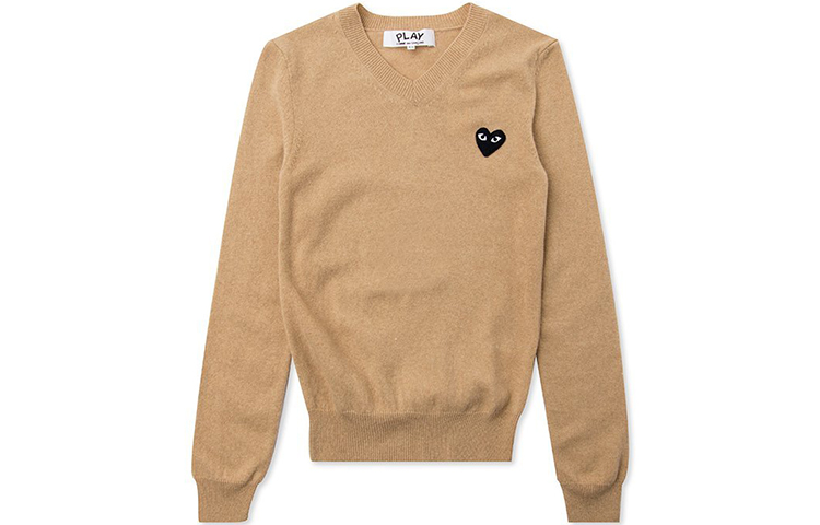 (Women) Comme Des Garçons CDG Play Black Heart V-Neck Knit Sweater  Beige. AZ-N017-051-3