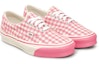 Lookbook (W) Vans COMME des GARCONS Girl x Vault OG Era LX 'Pink' dalam Bahasa Melayu VN0A4BVA30C