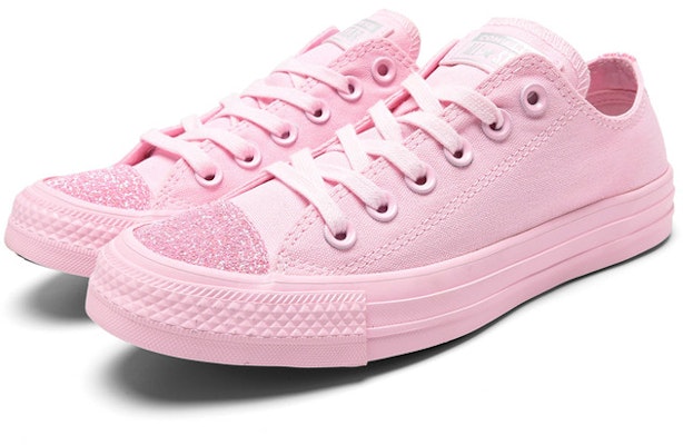 (W) Converse All Star Ctas OX 'Merah Jambu' 563466C Lookbook (W) Converse All Star Ctas OX 'Merah Jambu' 563466C