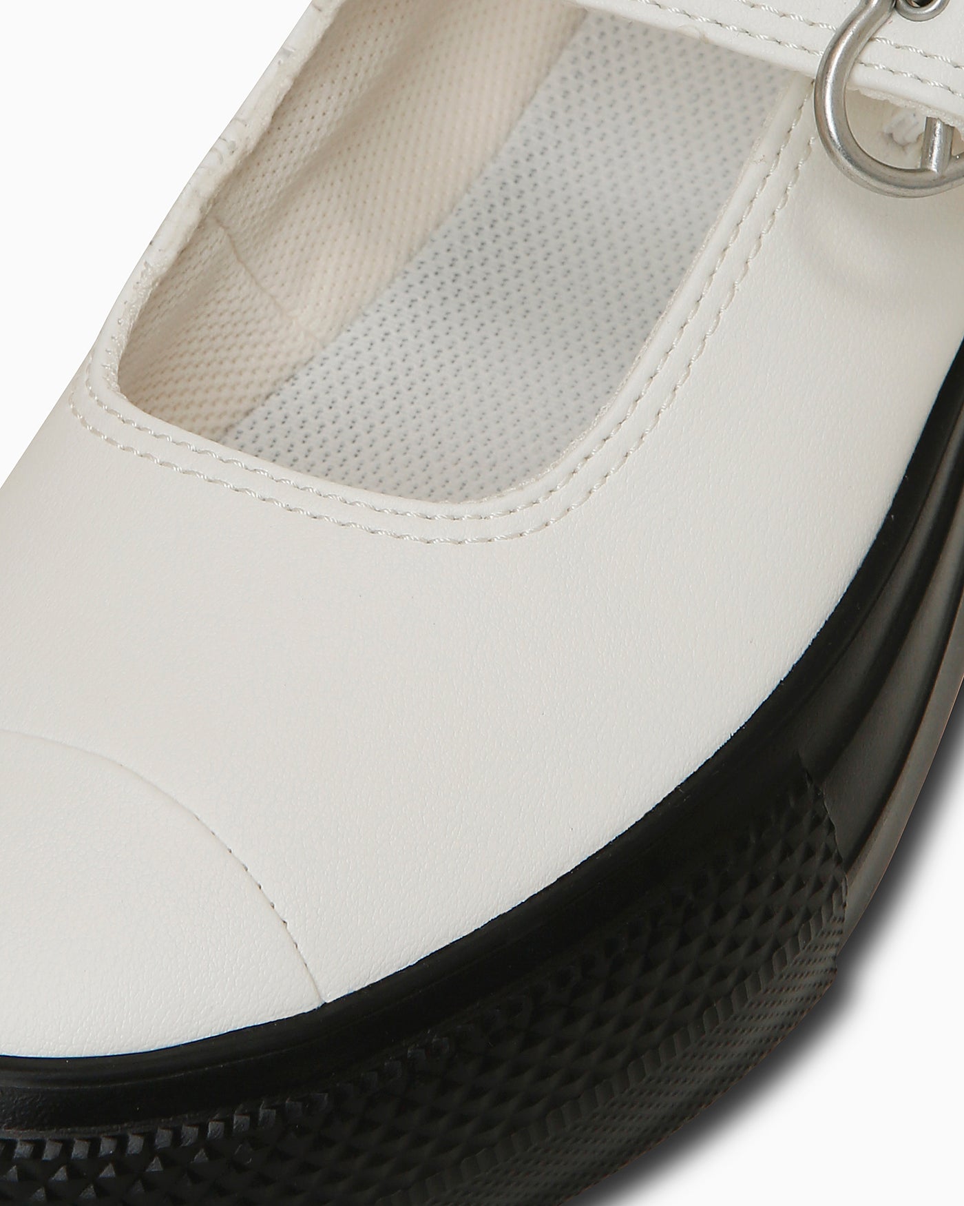 Details for (W) コンバース オールスター ライト プラットフォーム MJ ハートバックル OX 白/黒 31314010