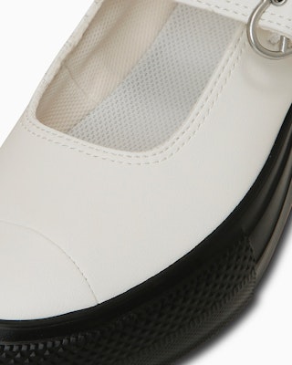 (W) Converse All Star Light Platforms MJ Heartbuckle OX Putih/Hitam Sneakers 31314010 Details for (W) Converse All Star Light Platforms MJ Heartbuckle OX Putih/Hitam Sneakers 31314010