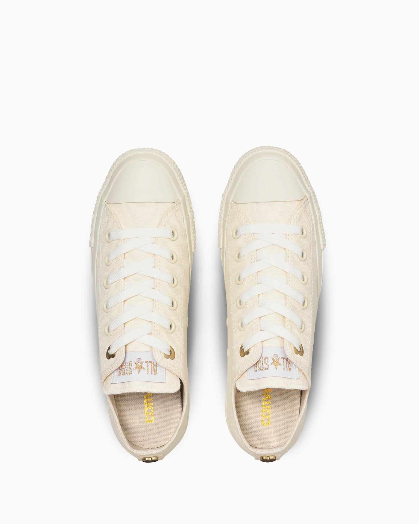 Shop Converse All Star 厚底愛心經典低筒白色球鞋 31317280